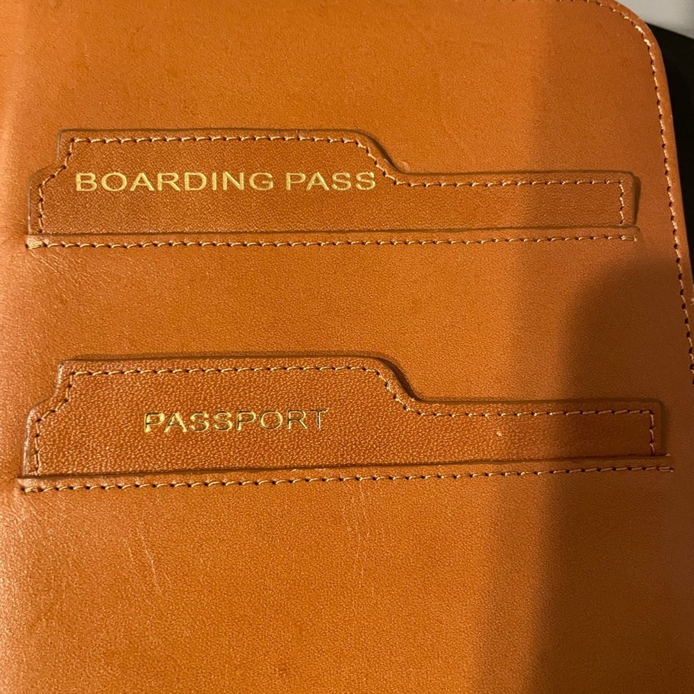 Bath & Body Works Tan Leather Travel Passport & Boarding Pass Organizer - Picture 2 of 5